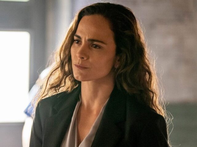Alice Braga em cena da 5ª temporada de A Rainha do Sul Alice Braga em cena da 5ª temporada de A Rainha do Sul