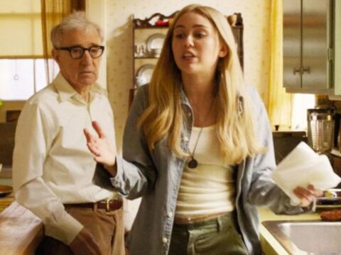 Woody Allen com Miley Cyrus na série Crisis in Six Scenes