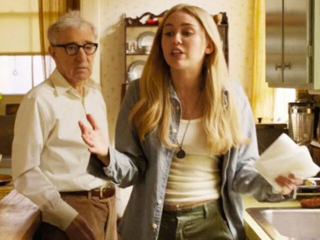 Woody Allen com Miley Cyrus na série Crisis in Six Scenes Woody Allen com Miley Cyrus na série Crisis in Six Scenes