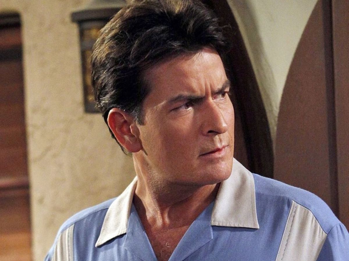 Charlie Sheen durante episódio de Two and a Half Men