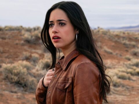 Jeanine Mason em cena de Roswell, New Mexico Jeanine Mason em cena de Roswell, New Mexico