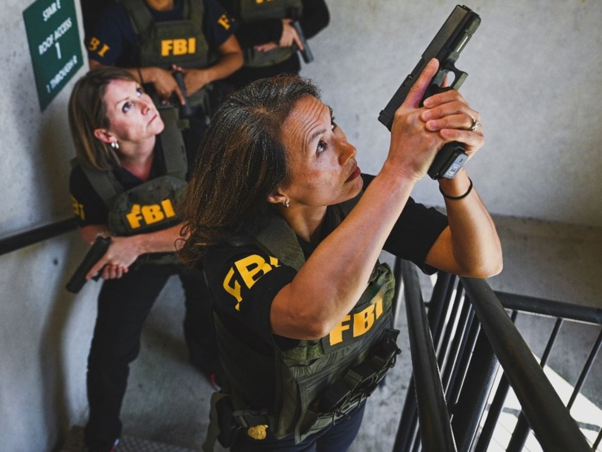Agentes do FBI em ação