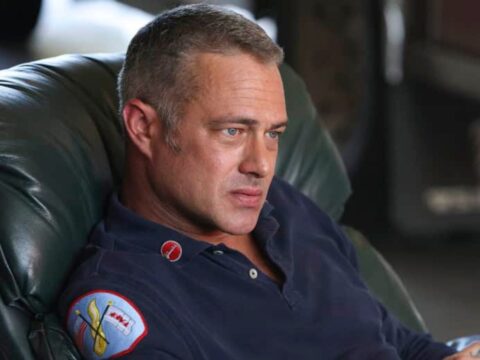 Taylor Kinney na 11ª temporada de Chicago Fire