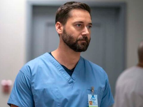 Ryan Eggold na 5ª temporada de New Amsterdam Ryan Eggold na 5ª temporada de New Amsterdam