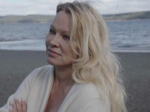 Pamela Anderson em registro de documentário da Netflix Pamela Anderson em registro de documentário da Netflix