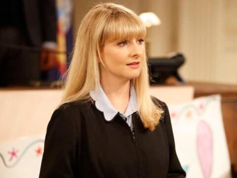 Melissa Rauch na 1ª temporada de Night Court Melissa Rauch na 1ª temporada de Night Court