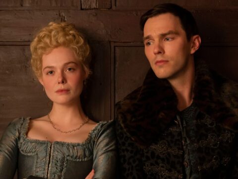 Elle Fanning e Nicholas Hoult na 3ª temporada de The Great Elle Fanning e Nicholas Hoult na 3ª temporada de The Great
