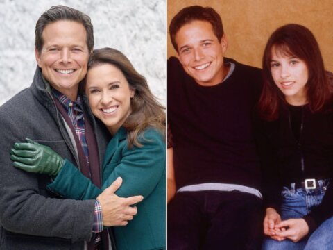 Scott Wolf e Lacey Chabert em foto promocional do Hallmark (à esq) e na série O Quinteto