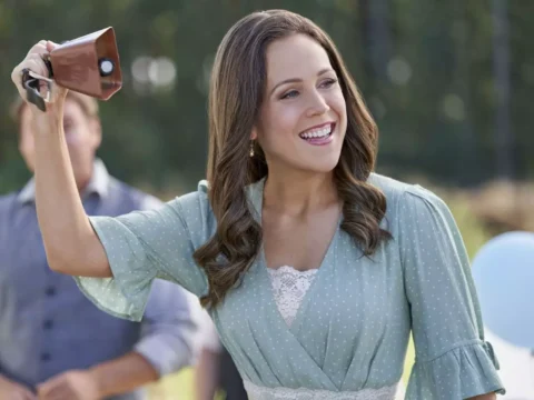 Erin Krakow no drama Quando Chama o Coração