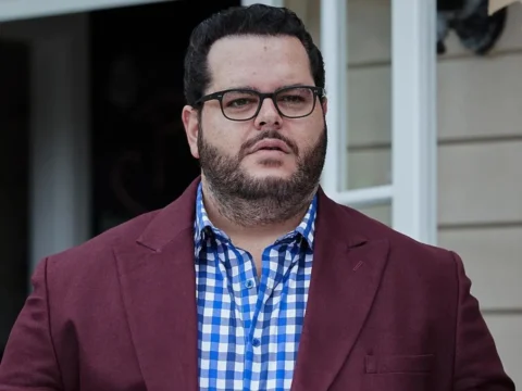 Josh Gad na 2ª temporada de Wolf Like Me