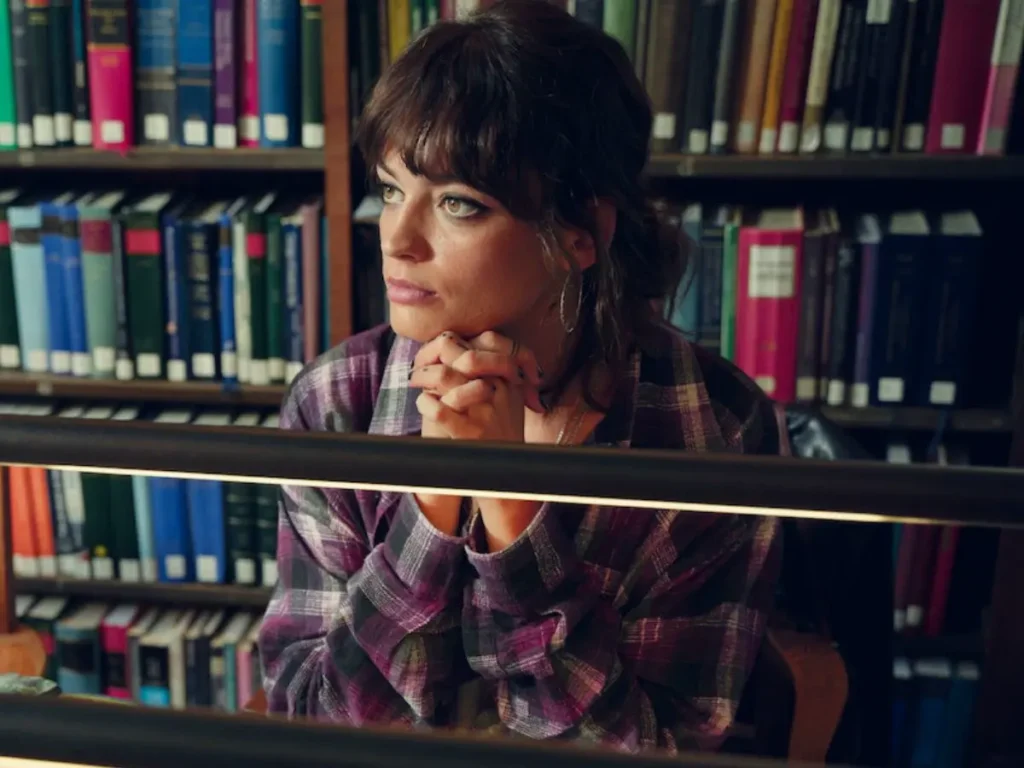 Emma Mackey na 4ª temporada de Sex Education