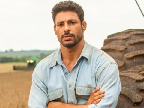 Cauã Reymond em Terra e Paixão; ator é criador e estrela de Mata Mata Cauã Reymond em Terra e Paixão; ator é criador e estrela de Mata Mata