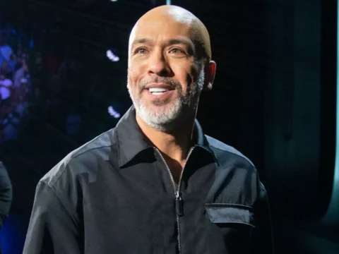 Jo Koy em comédia stand-up da Netflix Jo Koy em comédia stand-up da Netflix