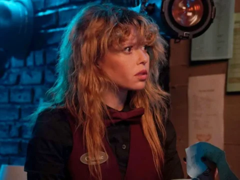 Natasha Lyonne em cena da série Poker Face