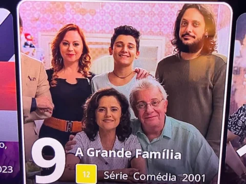 Pôster cortado de A Grande Família no Globoplay