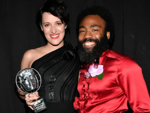 Phoebe Waller-Bridge com Donald Glover no Britannia Awards de 2019