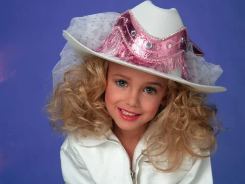 JonBenét Ramsey em ensaio fotográfico JonBenét Ramsey em ensaio fotográfico