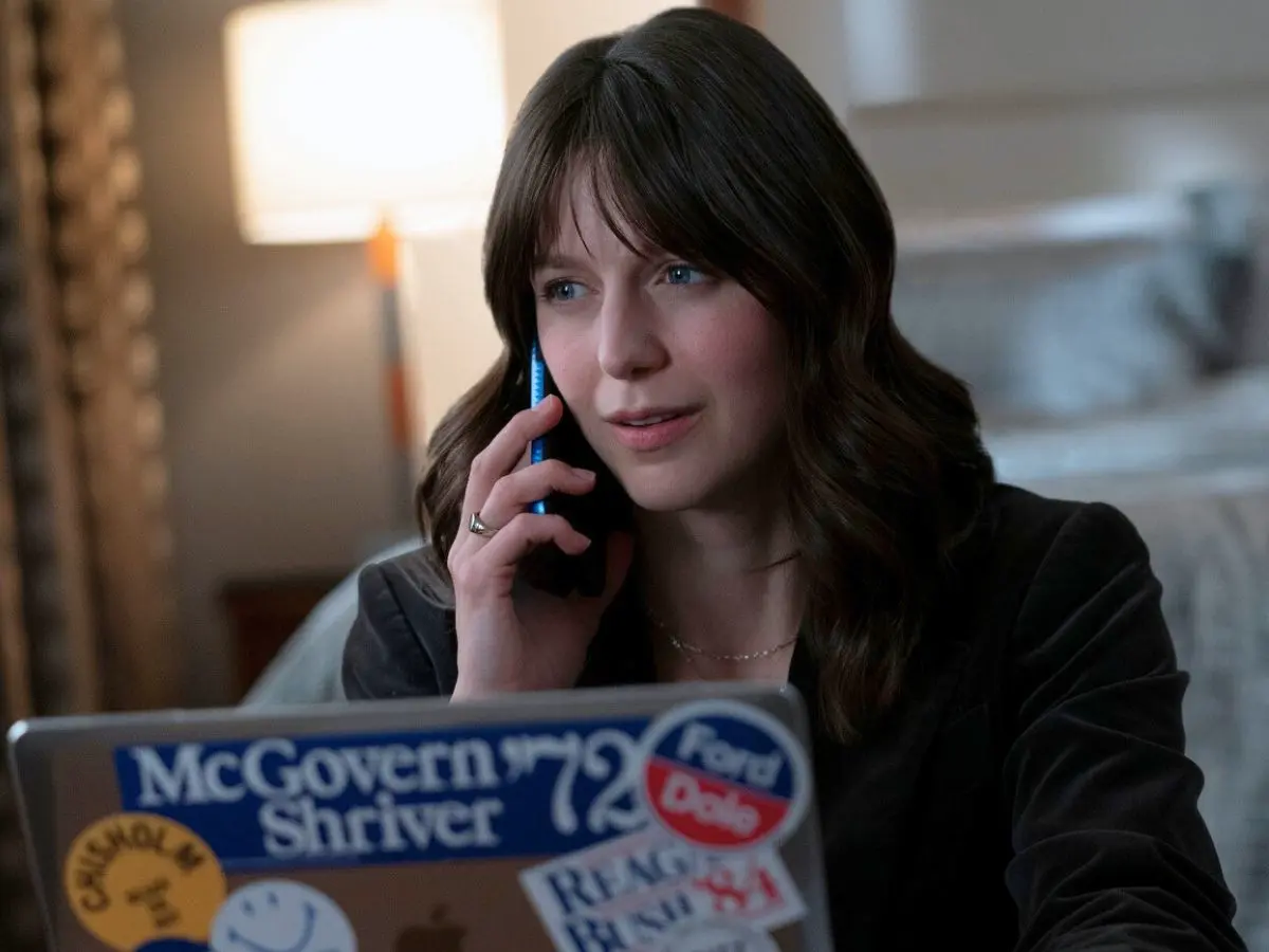 Melissa Benoist em The Girls on the Bus