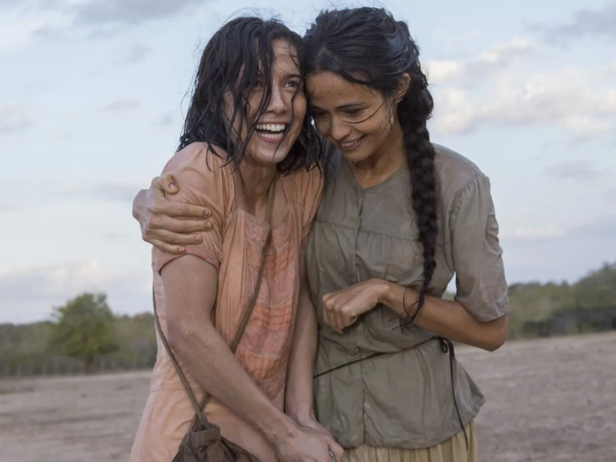 Marjorie Estiano e Nanda Costa em Entre Irmãs