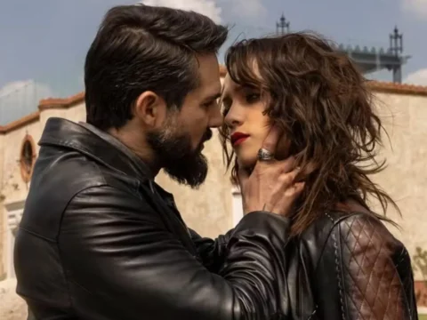 José Ron e Carolina Miranda em A Mulher do Diabo José Ron e Carolina Miranda em A Mulher do Diabo