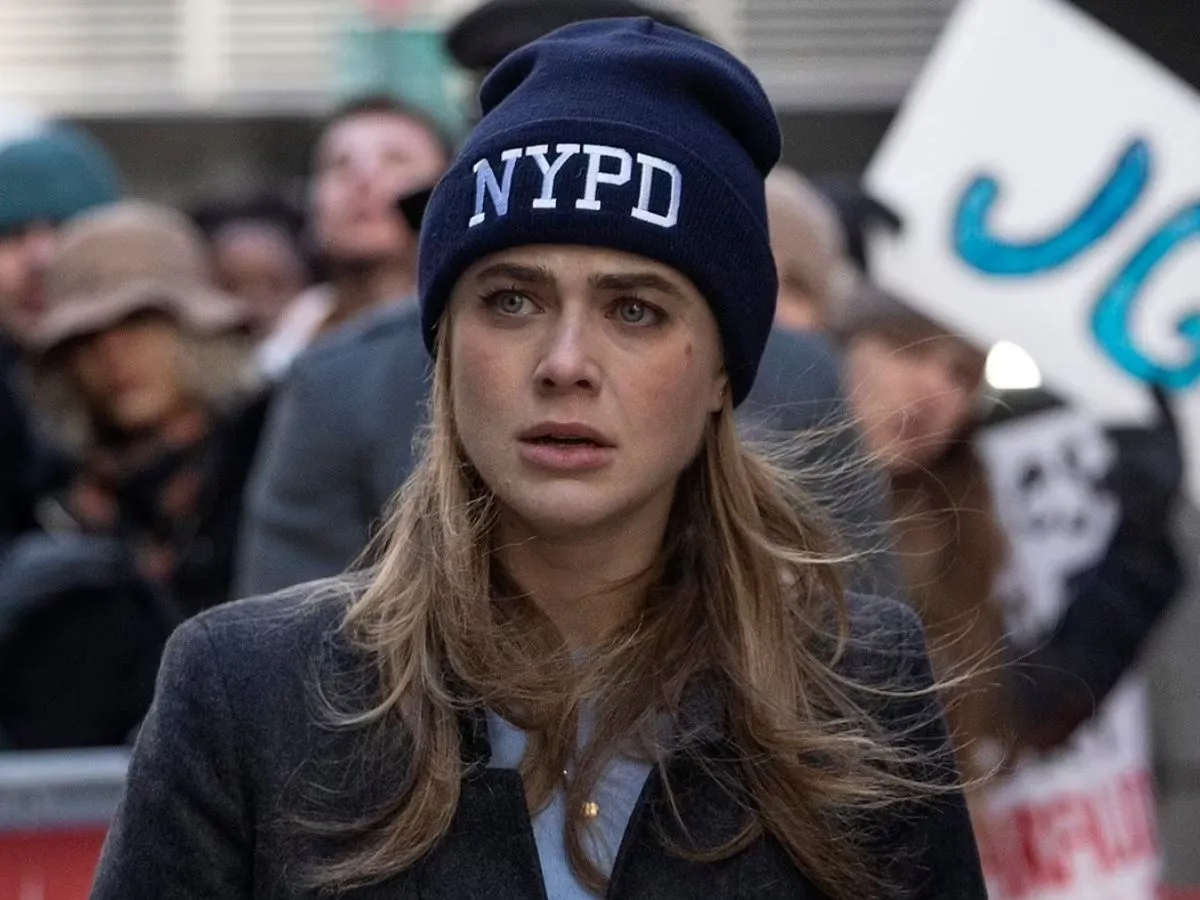 Melissa Roxburgh em cena de Manifest