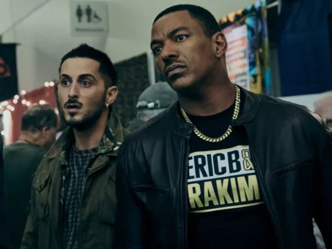 Tomer Capone (à esq.) com Laz Alonso em The Boys 4