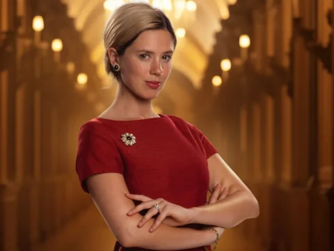 Delfina Chaves em pôster da série Máxima Delfina Chaves em pôster da série Máxima