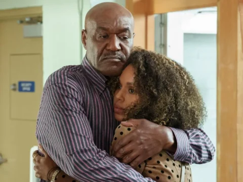 Delroy Lindo com Kerry Washington na série Fora da Prisão Delroy Lindo com Kerry Washington na série Fora da Prisão