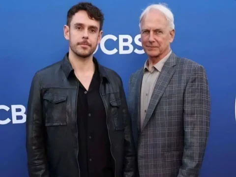 Sean (à esq.) com Mark Harmon em evento da rede CBS Sean (à esq.) com Mark Harmon em evento da rede CBS
