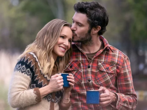 Kristen Bell com Adam Brody em Ninguém Quer Kristen Bell com Adam Brody em Ninguém Quer