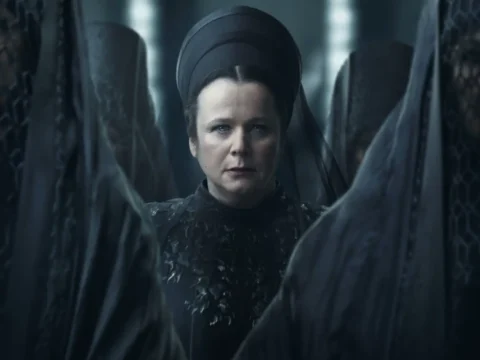 Emily Watson em pôster de Duna: A Profecia Emily Watson em pôster de Duna: A Profecia