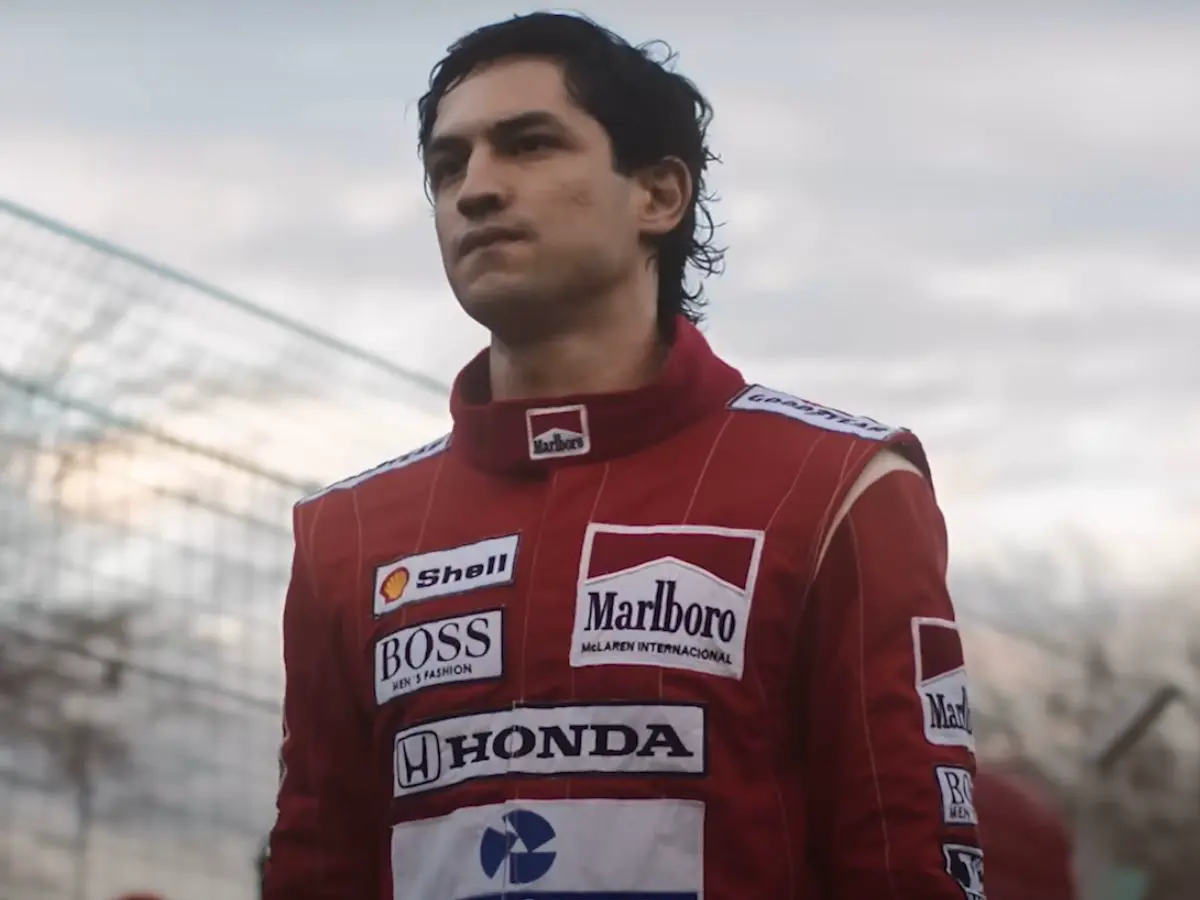 Gabriel Leone na série Senna