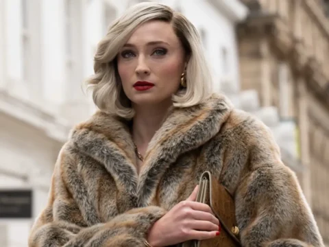 Sophie Turner na minissérie Joan Sophie Turner na minissérie Joan