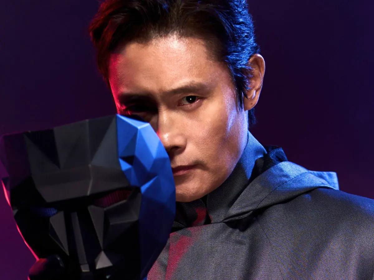 Lee Byung-hun na pele de Líder, em Round 6