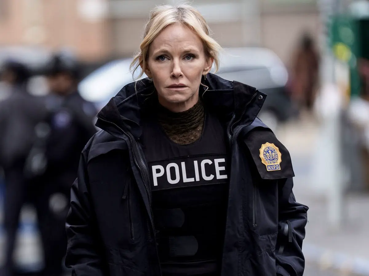 Conheça a nova função de Kelli Giddish na 26ª temporada de Law & Order: SVU