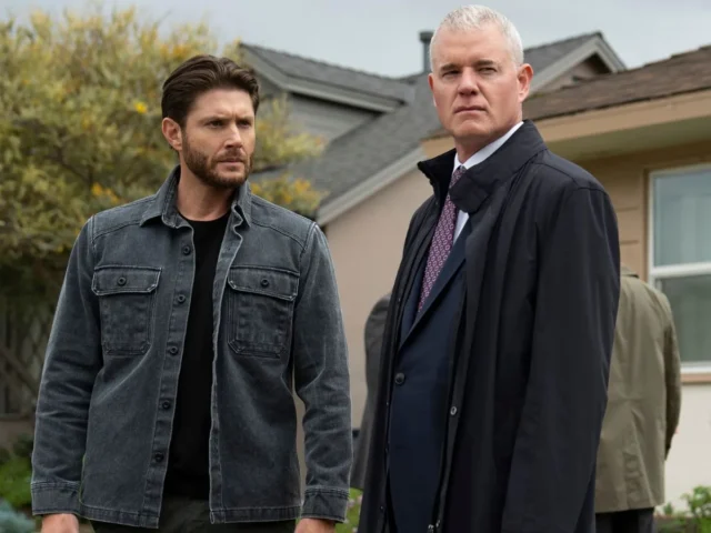 Jensen Ackles (à esq.) com Eric Dane em Countdown Jensen Ackles (à esq.) com Eric Dane em Countdown