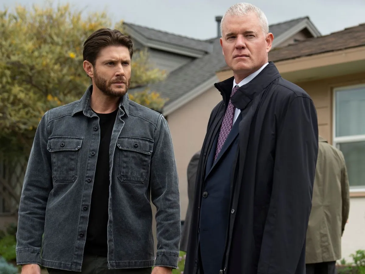 Jensen Ackles (à esq.) com Eric Dane em Countdown