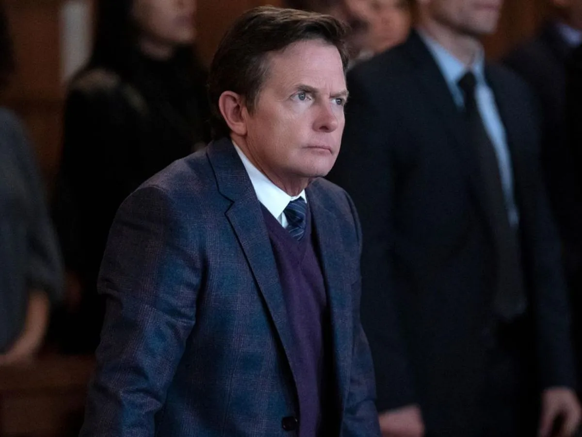 Michael J. Fox em cena de The Good Fight