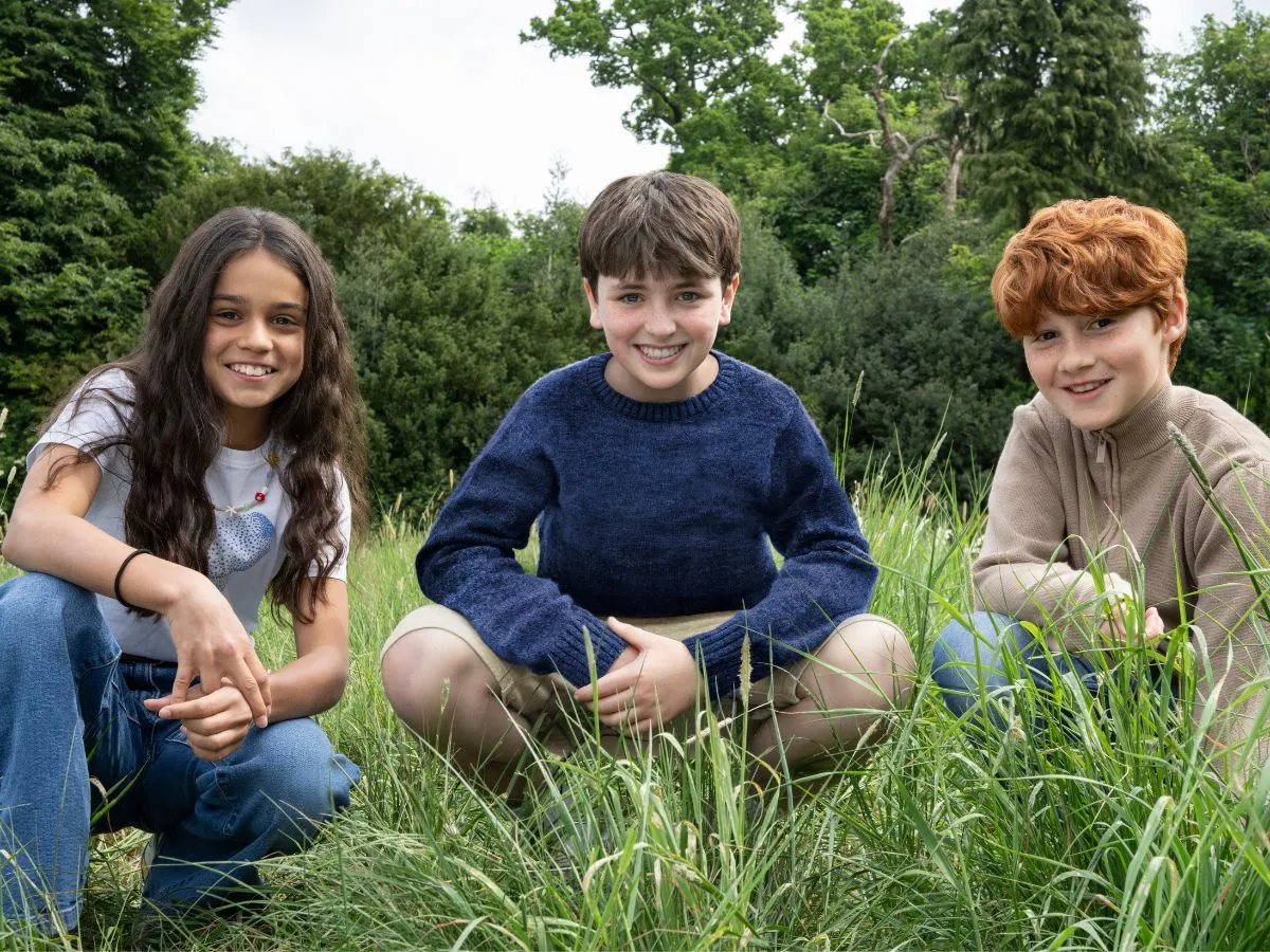 Atores da série Harry Potter: Arabella Stanton, Dominic McLaughlin e Alastair Stout