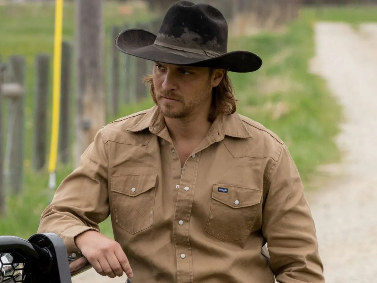 Luke Grimes na série Yellowstone