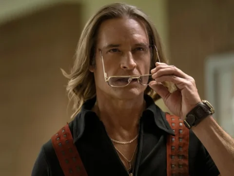 Josh Holloway em cena de Duster Josh Holloway em cena de Duster
