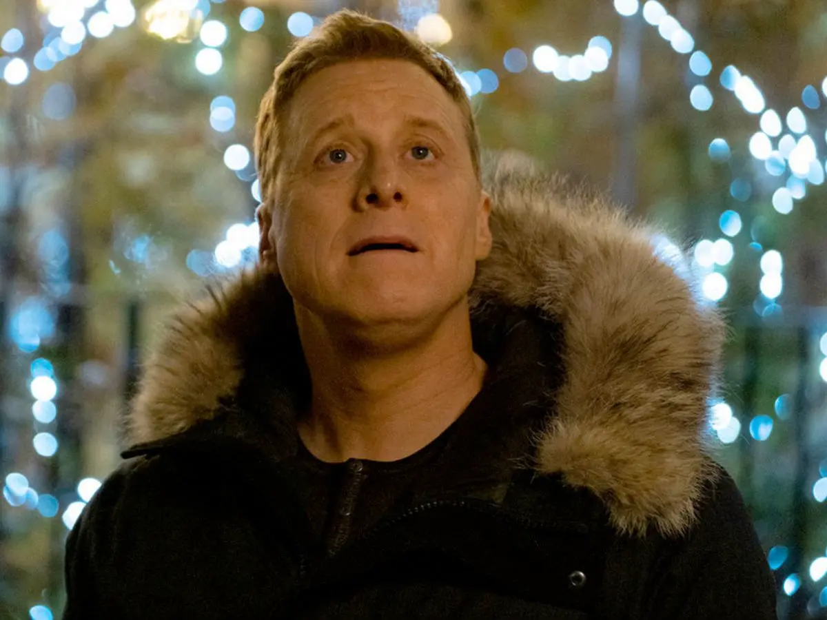 Alan Tudyk na série Resident Alien