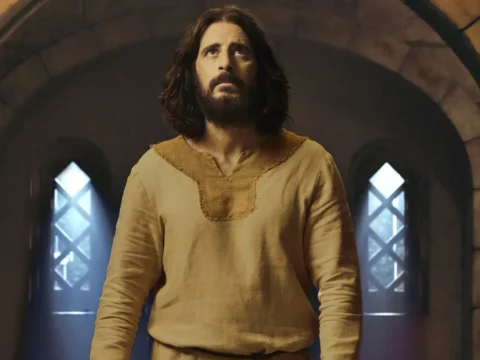 Jonathan Roumie em The Chosen Jonathan Roumie em The Chosen