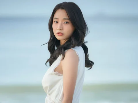 Bang Hyo-Rin em cena de Madame Aema Bang Hyo-Rin em cena de Madame Aema