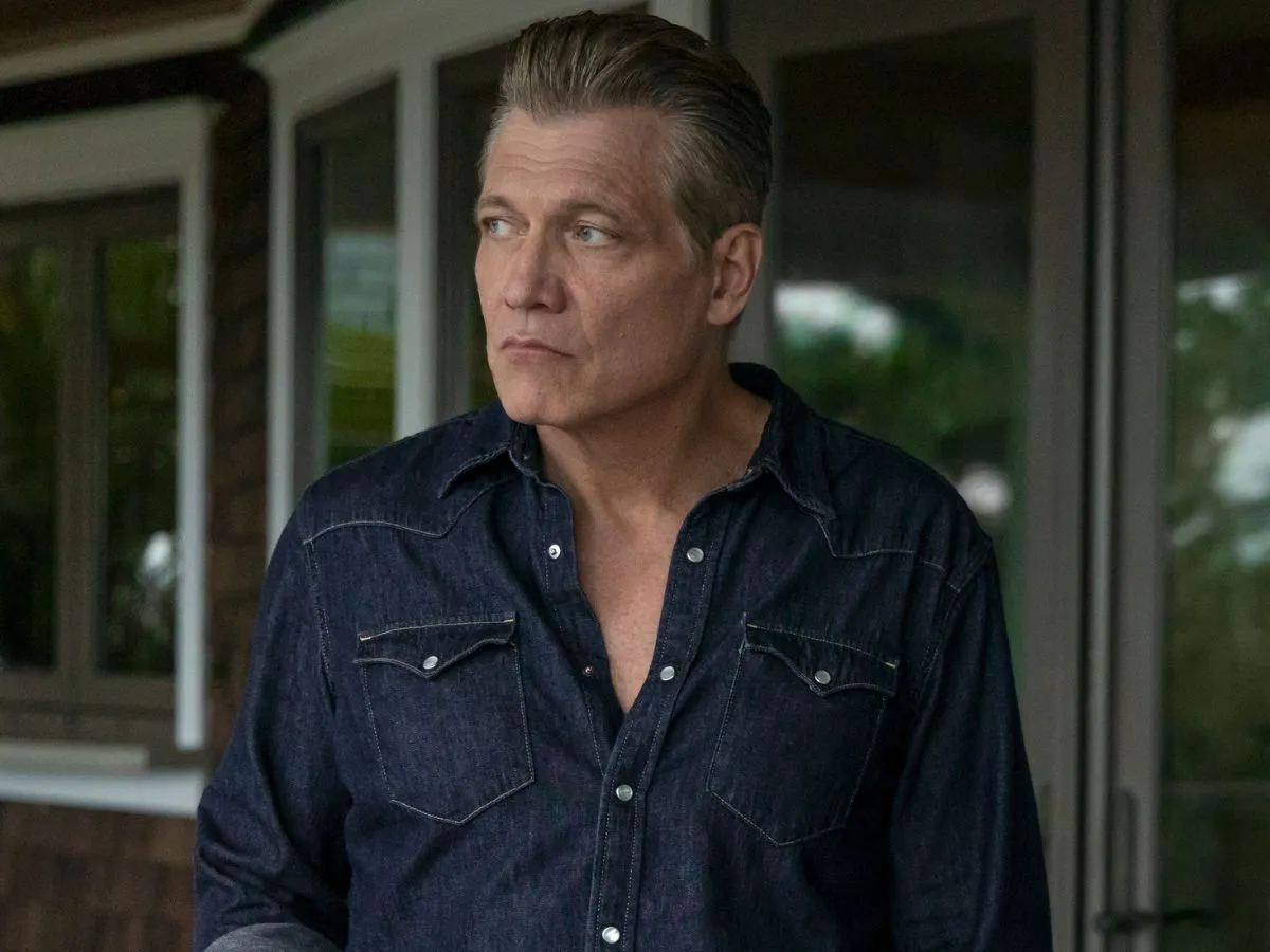 Holt McCallany na série O Píer