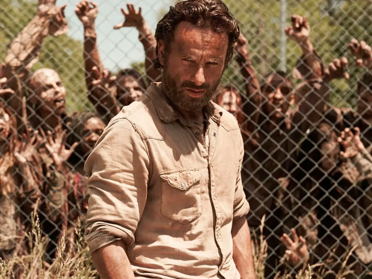 Andrew Lincoln em cena de The Walking Dead