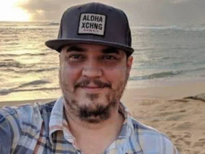 Todd Giroux em selfie