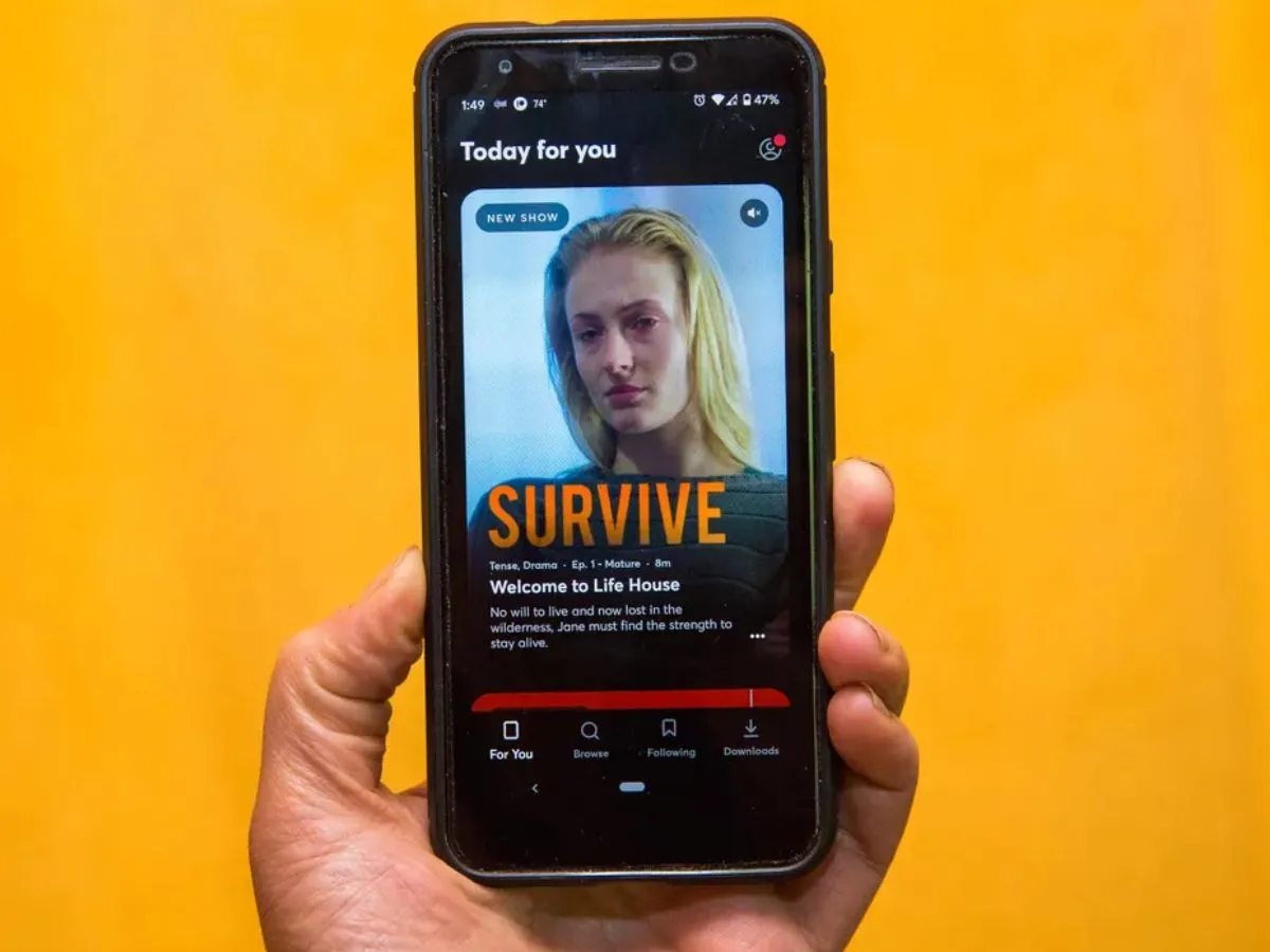 Interface da plataforma Quibi em um aparelho celular