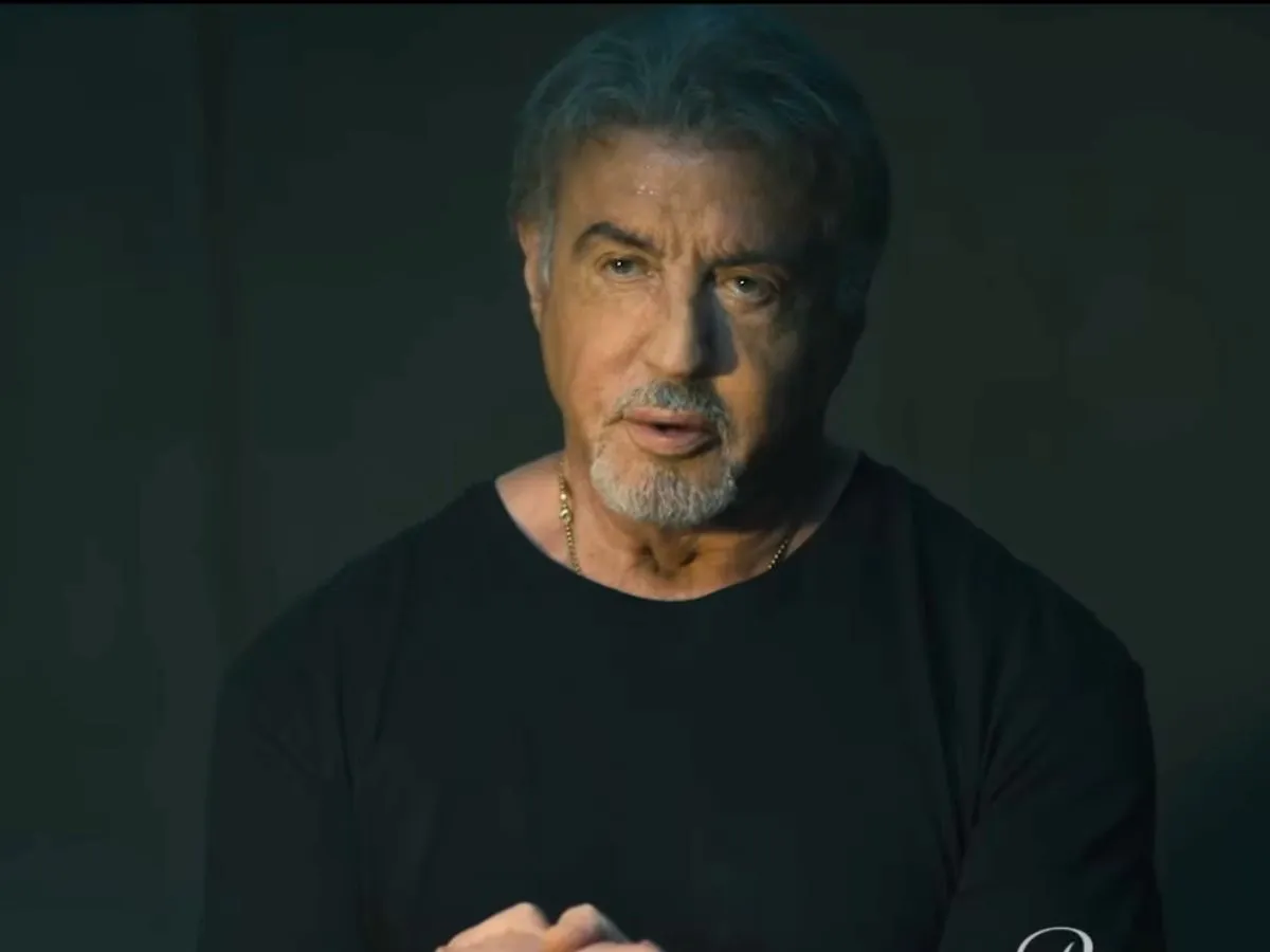 Sylvester Stallone em cena de Tulsa King 3