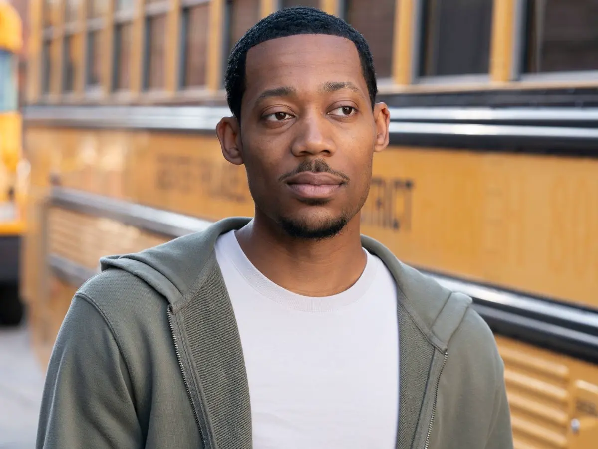 Tyler James Williams em Abbott Elementary